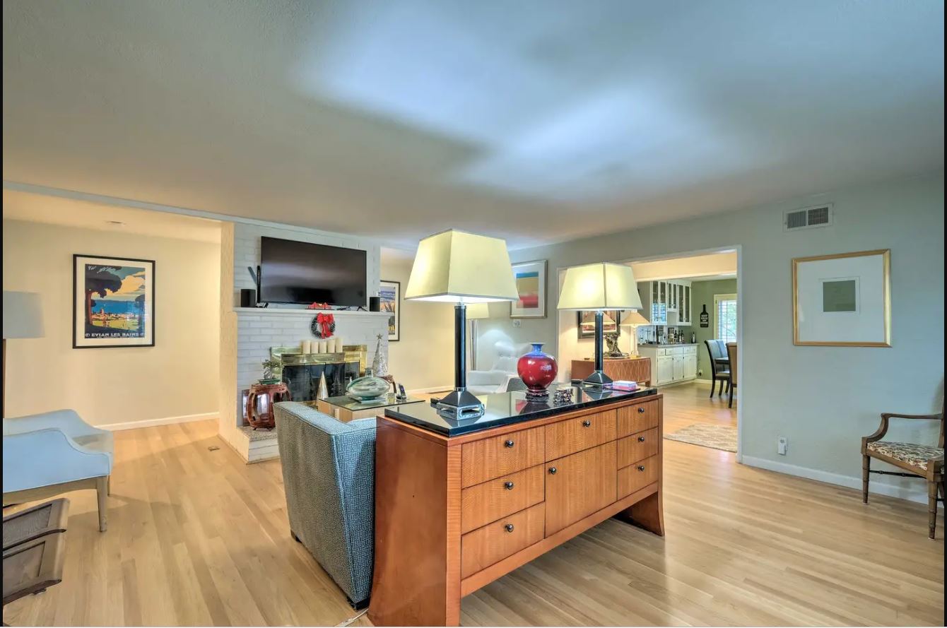 Downtown Luxury Home - Visit Lodi