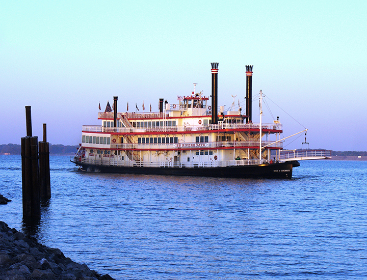 b and b riverboat parking