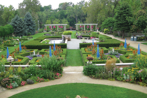 What S In Bloom Garden Tours Janesville Area Convention