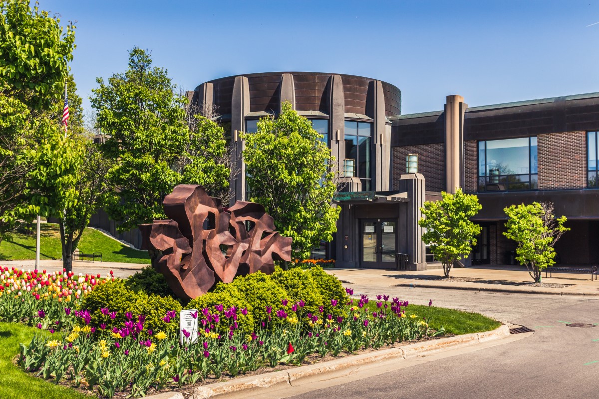 Presenting Your Piece with Panache: The Art of Public Reading Presenting Your Piece with Panache: The Art of Public Reading