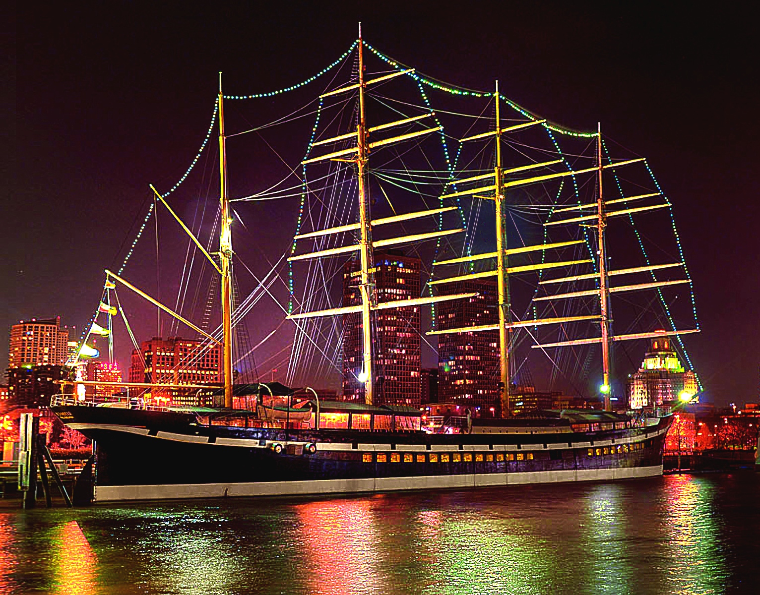 Moshulu Restaurant | discoverPHL.com